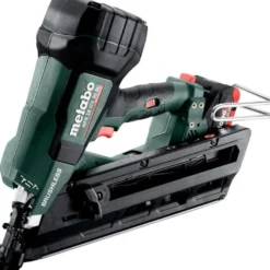 Akkunaulain Metabo NFR 18 LTX 90 BL sisältää 2 x 4.0Ah akut ja laturin
