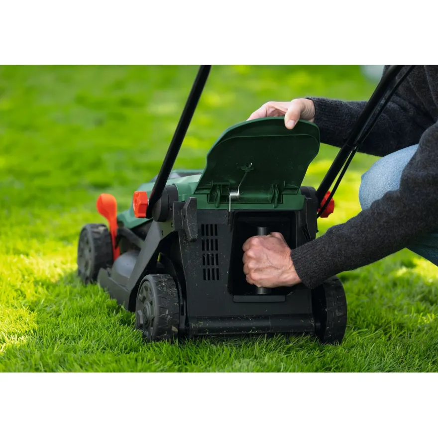 Akkuruohonleikkuri Bosch Rotak 18V-32 Set, 18V, 4.0Ah akulla + varaterä