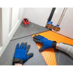 Digitaalinen laservatupassi Skil 1900 AA, 3-in-1, sis. paristot