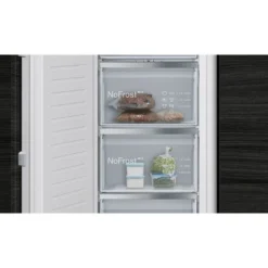 Jääkaappi ja pakastin Siemens iQ300 KI81RVFE0 GI81NVEE0, 109.9cm, 310/212 l, integroitava