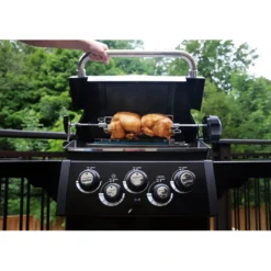Kaasugrilli Broil King Royal 390 Shadow, 3 poltinta, sivukeitin, varraspaahdin