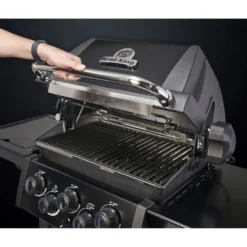 Kaasugrilli Broil King Royal 390 Shadow, 3 poltinta, sivukeitin, varraspaahdin