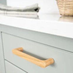 Lankavedin Beslag Design Pinta 128, eri värejä