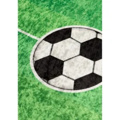 Lastenhuoneen matto Linento Football vihreä, eri kokoja
