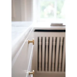 Nuppivedin Beslag Design Uno, Ø30mm, eri värejä