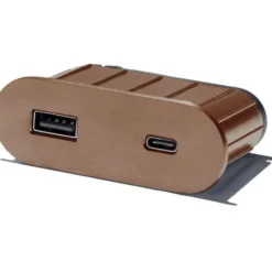 Pistorasia Limente Pick-4 USB soikea IP20 240V kupari