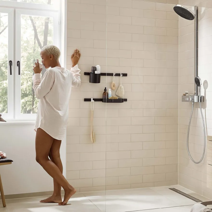 Pyyhekoukku Hansgrohe WallStoris, leveä, mattamusta