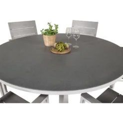 Ruokailuryhmä Venture Home, ø140cm, harmaa/valkoinen Copacabana-pöytä + 6 harmaa-valkoista, pinottavaa Levels-tuolia