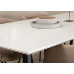 Ruokailuryhmä Venture Home, jatkettava valkoinen Jimmy-pöytä + 6 beigeä Berit-tuolia
