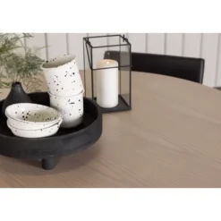 Ruokailuryhmä Venture Home, Olivia-pöytä + 4 mustaa Kenth-tuolia, keinonahka