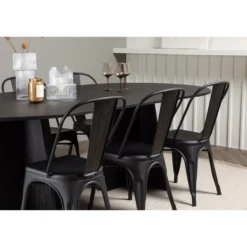 Ruokailuryhmä Venture Home, 230x115cm musta Bootcut-pöytä + 4 mustaa Tempe-tuolia