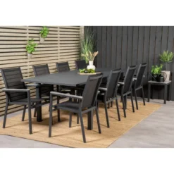 Ruokailuryhmä Venture Home,160/240x100cm jatkettava musta Marbella-pöytä + 8 mustaa, pinottavaa Parma-tuolia