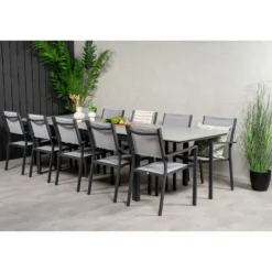 Ruokailuryhmä Venture Home, 229/310x100cm jatkettava harmaa/musta Levels-pöytä + 10 pinottavaa Copacabana-tuolia