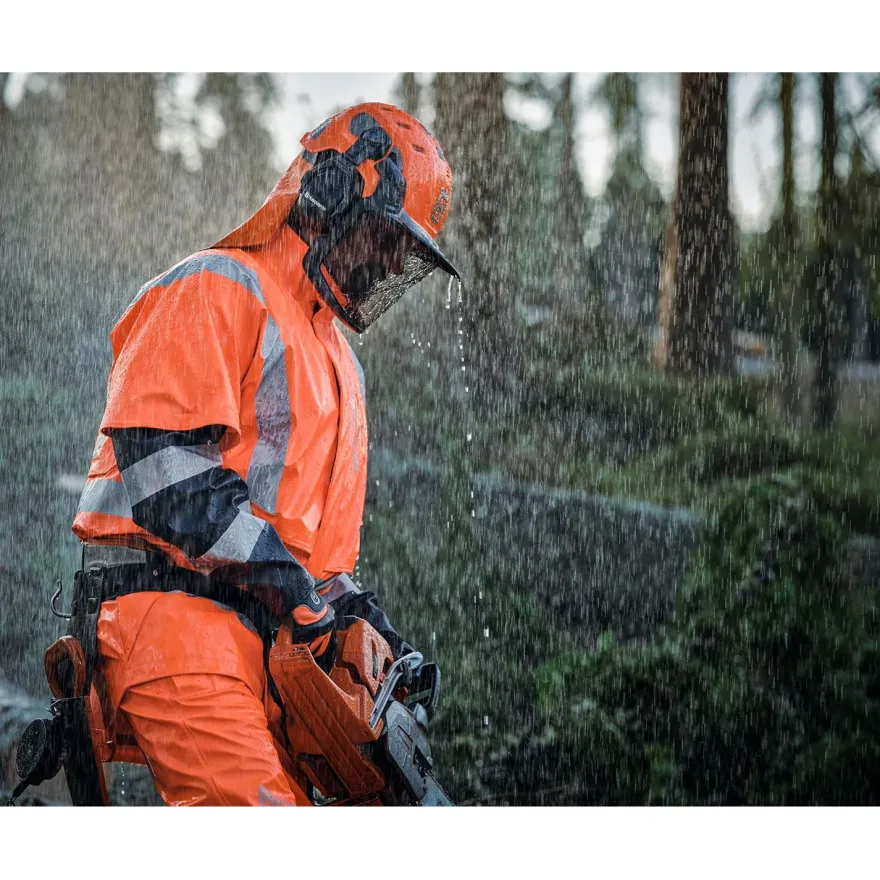 Sadehousut Husqvarna, pinnoitettu