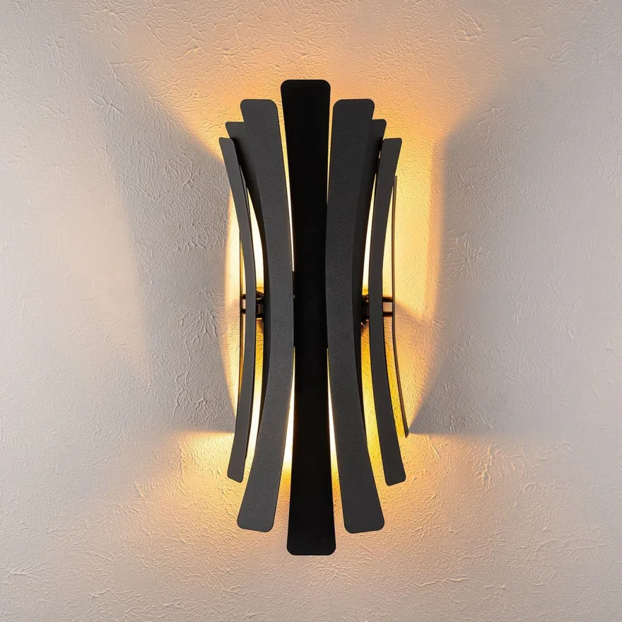 Seinävalaisin Linento Lighting Linea