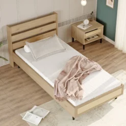 Sängynrunko + yöpöytä Linento Furniture ON22