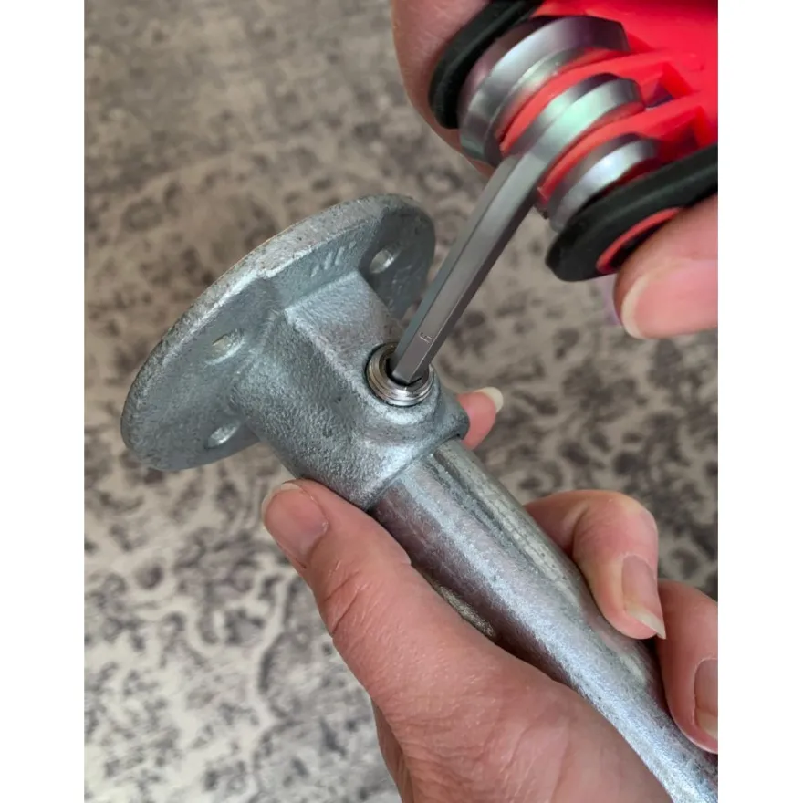 T-liitin Dione Mekano DIY-putkikalusteeseen