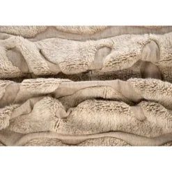 Villamatto Venture Home Trondheim x Josefin Lustig, 400x400cm, neliö, beige/valkoinen